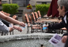 fontana in piazza_poschiavo_acqua_estate_1440