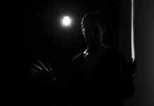 Riprende la stagione teatrale di Casa Besta con “i Monologanti”