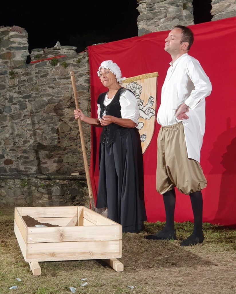 11 Triacca attore recentemente al Castello di Tovo.