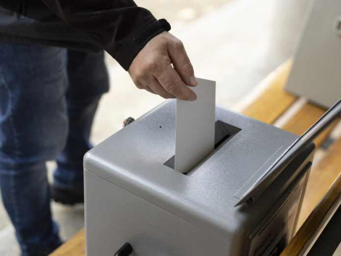 STIMMZETTEL, WAHLZETTEL, WAHLLOKAL, STIMMLOKAL, ABSTIMMEN, WAHLEN 2023, PARLAMENTSWAHLEN, NATIONALRATSWAHLEN, STAENDERATSWAHLEN, KANTON AI,